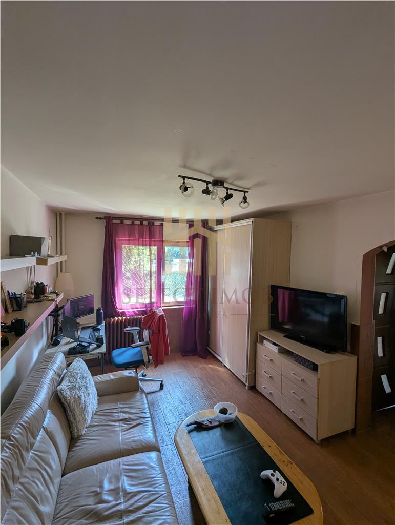 Apartament de inchiriat ,Zona Podul Inalt